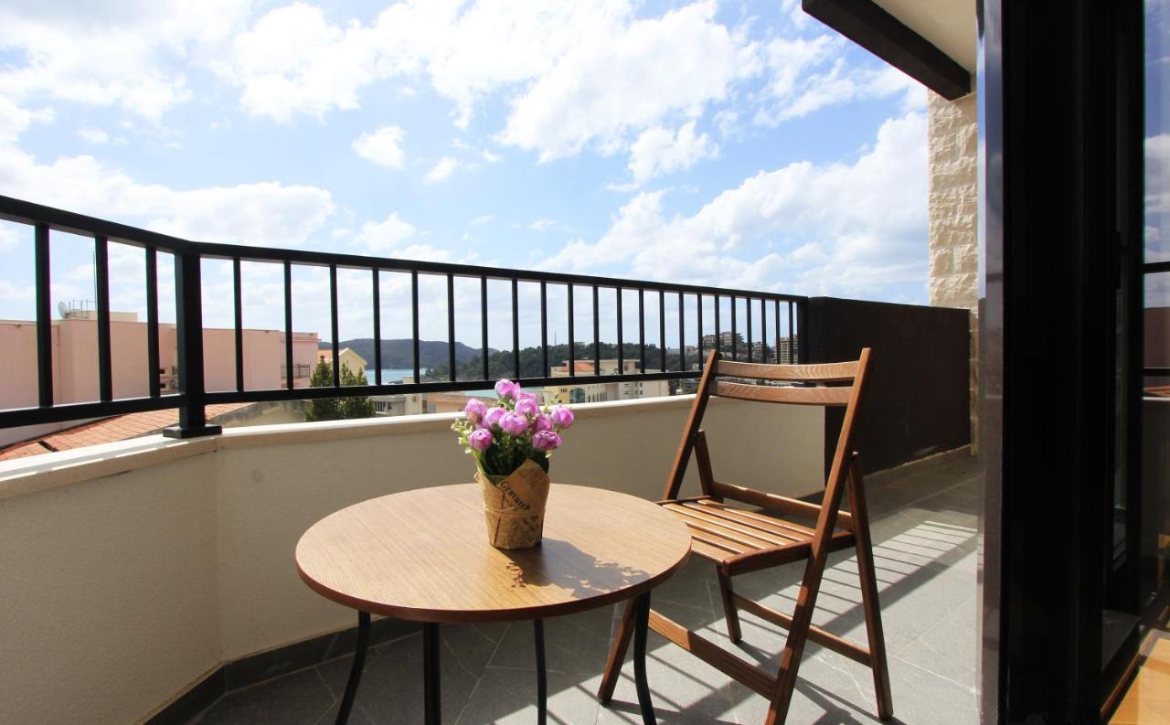 בודווה Sea View Apartment In Becici מראה חיצוני תמונה